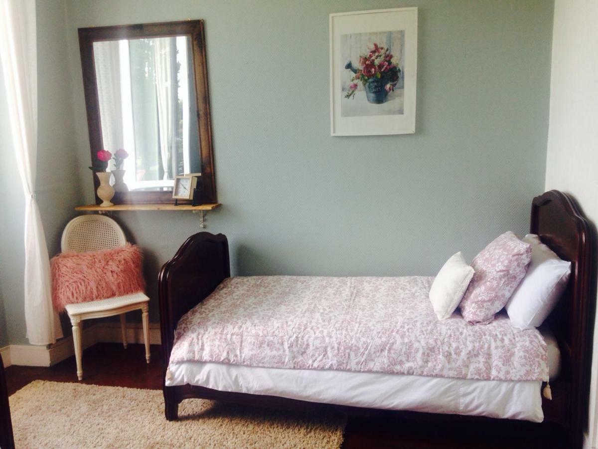 Le Fagnard Bed & Breakfast Chalais  Bagian luar foto