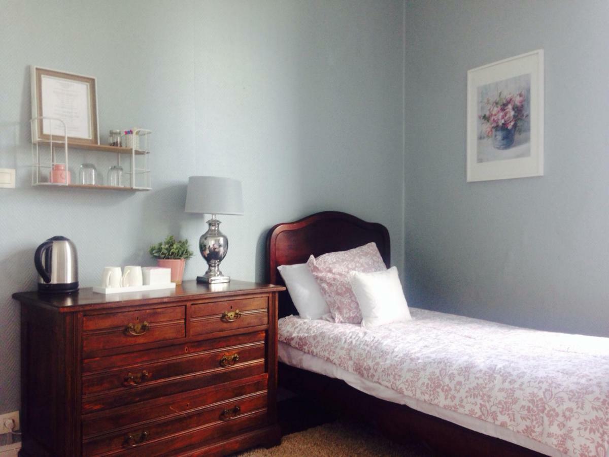 Le Fagnard Bed & Breakfast Chalais  Bagian luar foto